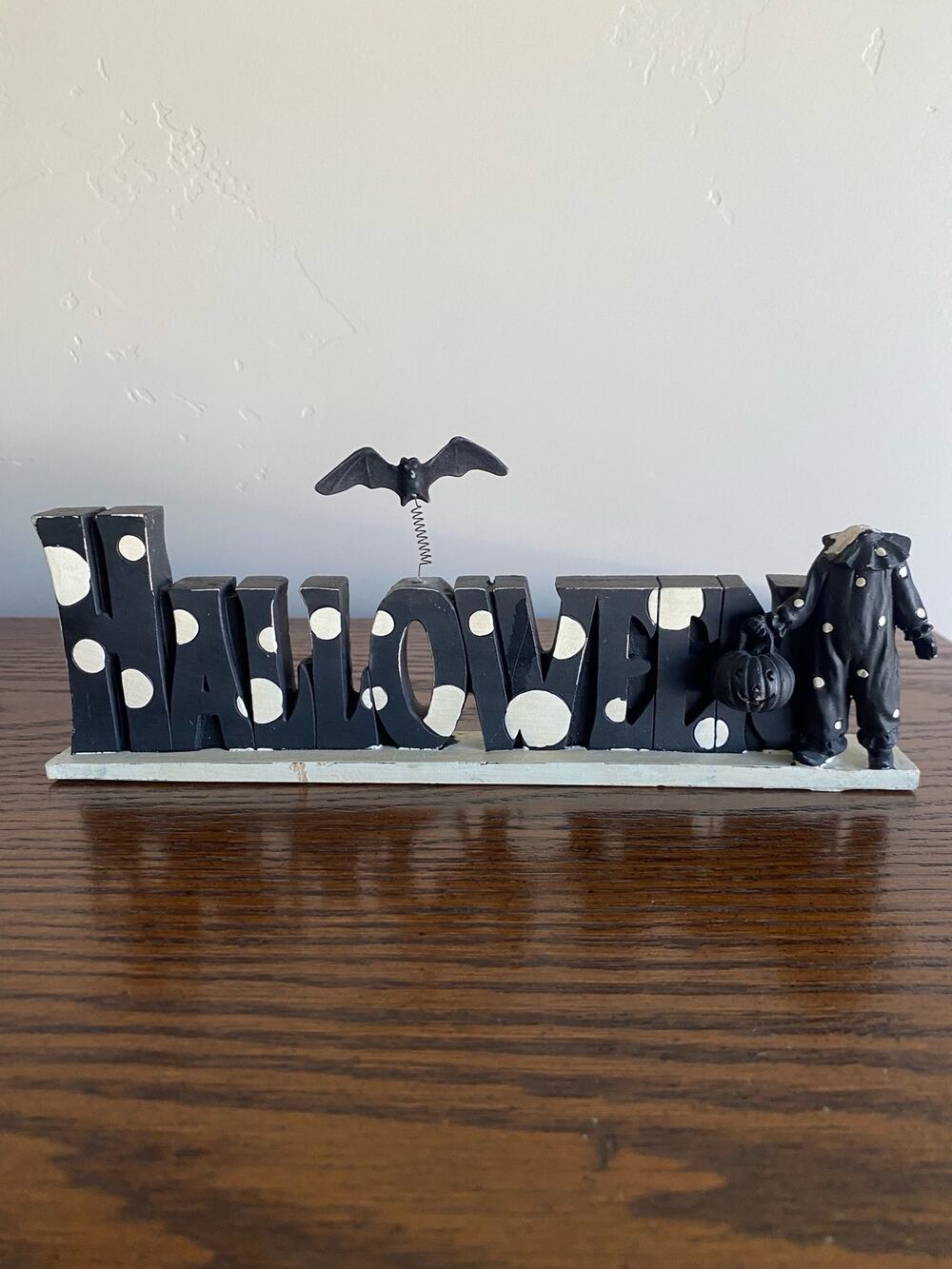 Halloween Sign- DAMAGED